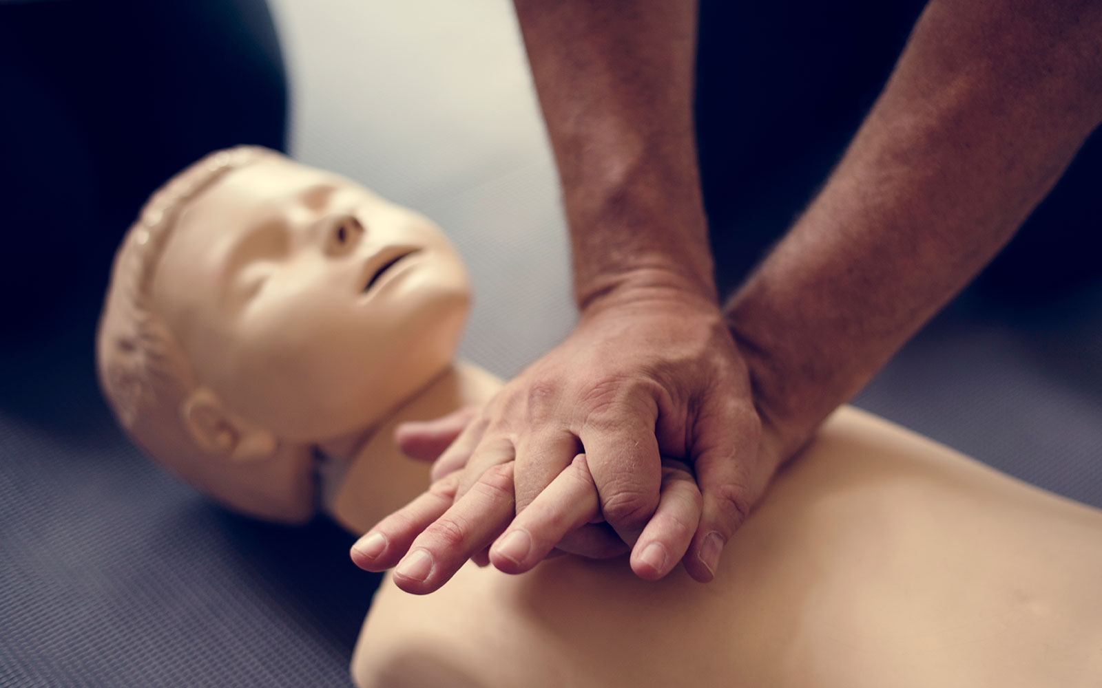 Erste Hilfe Kurs Frankfurt Führerschein Erste-Hilfe-Kurs | Andys Fahrschule in Frankfurt Sossenheim